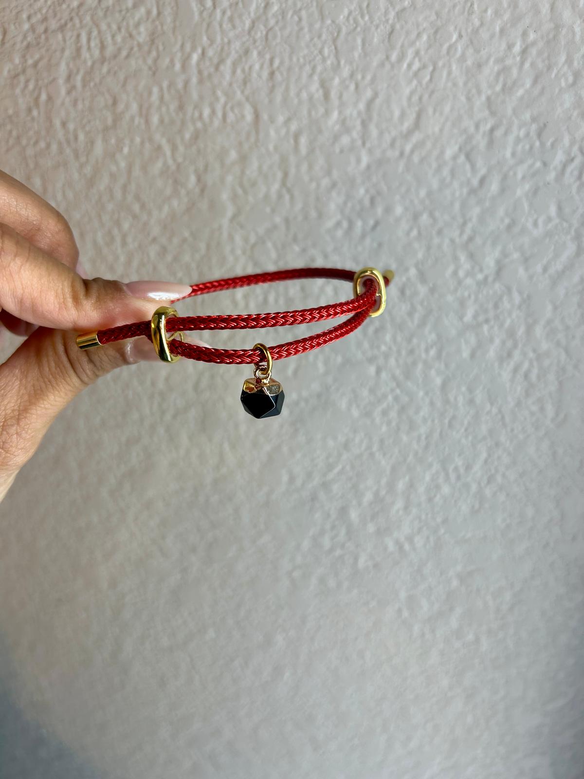 Adjustable Bracelet with Central Charm