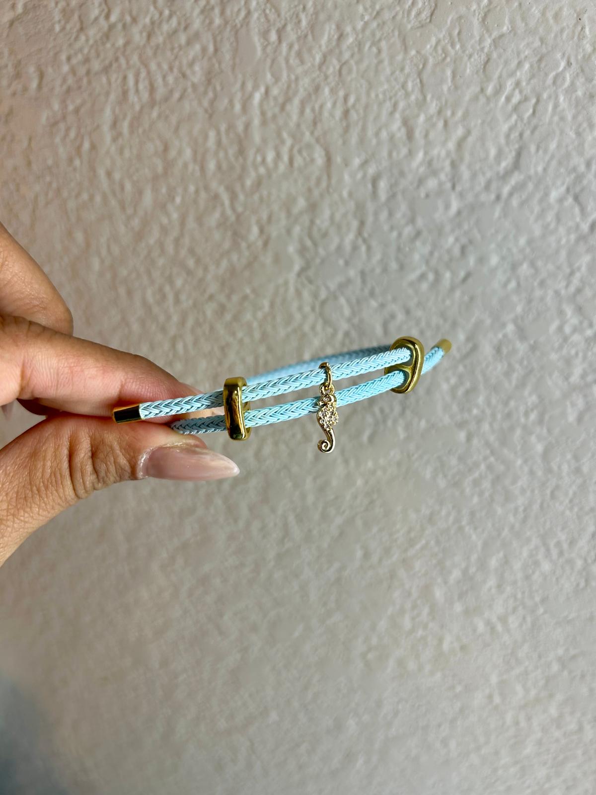 Adjustable Bracelet with Central Charm