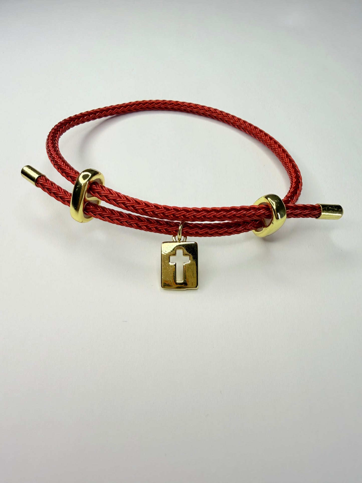Adjustable Bracelet with Central Charm